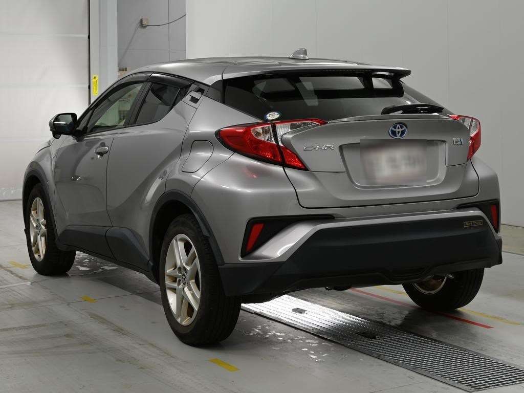 2021 Toyota C-HR HV S auction photo 6