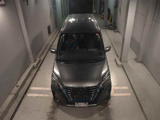 2021 Nissan Serena e-POWER Highway Star V auction photo 6