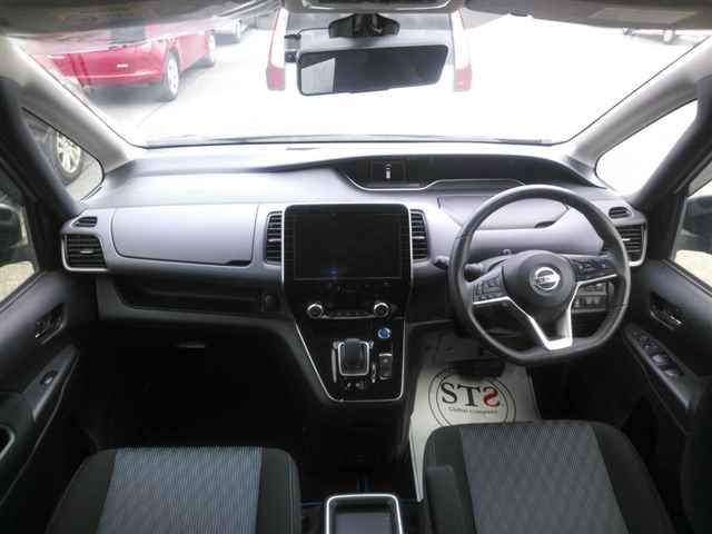 2021 Nissan Serena e-POWER Highway Star V auction photo 8