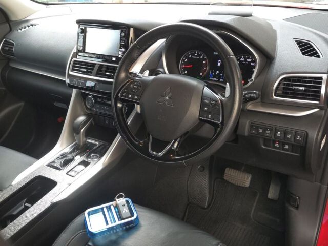 2018 Mitsubishi Eclipse Cross Gプラスパッケージ 4WD auction photo 3