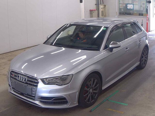 2015 Audi S3 スポーツバック 4WD auction photo 4