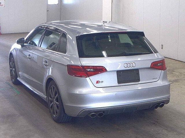 2015 Audi S3 スポーツバック 4WD auction photo 2