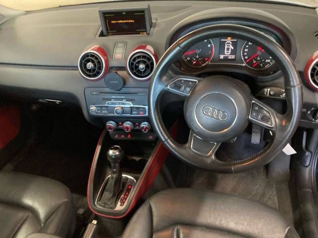 2011 Audi A1 1.4 TFSI auction photo 2