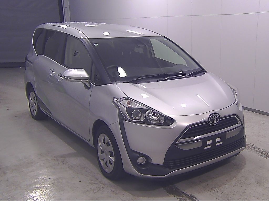 2017 Toyota Sienta X 7 people Japan auction vehicle
