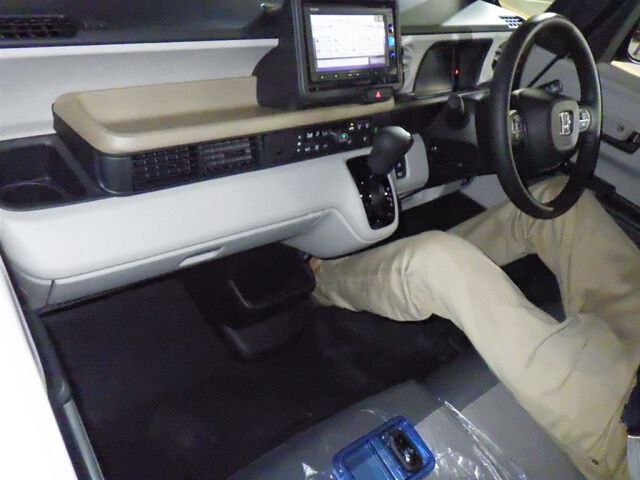 2026 Honda N-BOX Base grade auction photo 3