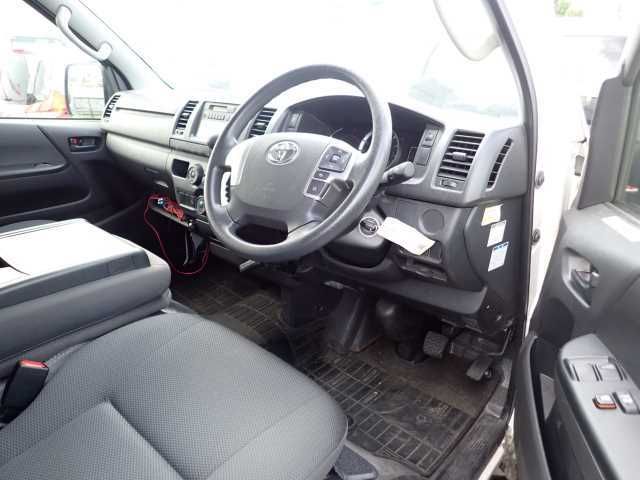 2021 Toyota Hiace Refrigerated 4WD auction photo 5
