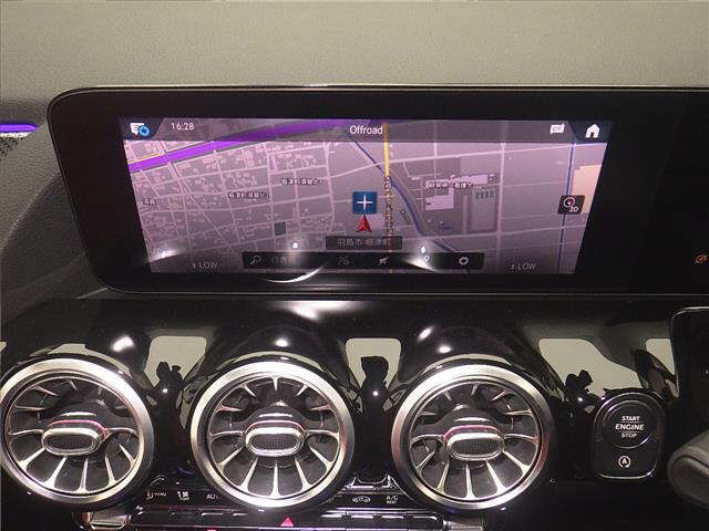 2020 Mercedes-Benz GLA200d 4M AMG Line 4WD auction photo 6