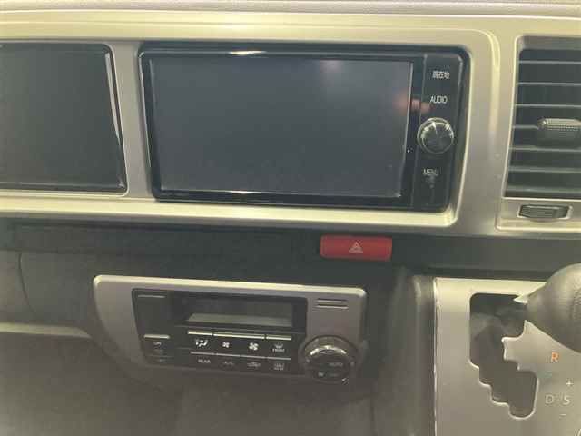 2017 Toyota Hiace GL auction photo 6