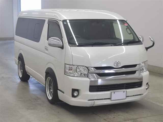 2017 Toyota Hiace GL Japan auction vehicle