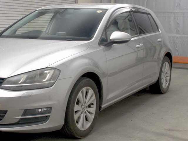 2014 Volkswagen ゴルフ TSIコンフォートラインブルーモ auction photo 4