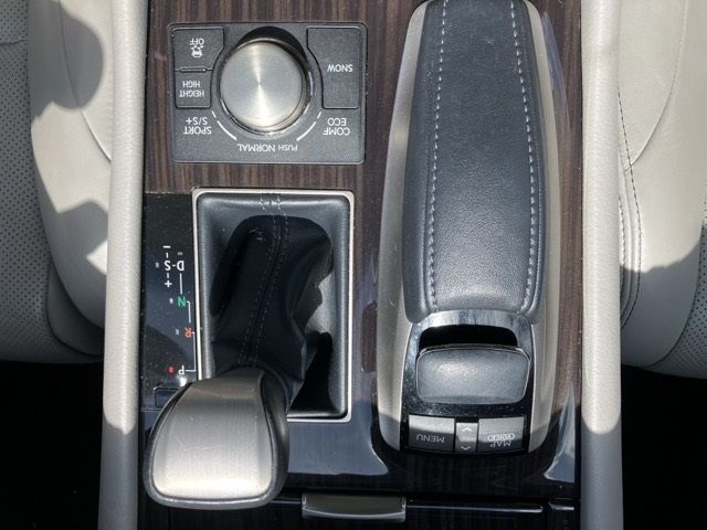 2013 Lexus LS460 4WD バージョンL auction photo 4