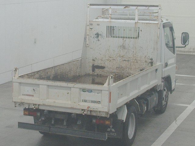 2020 Mitsubishi Fuso Canter dump auction photo 2