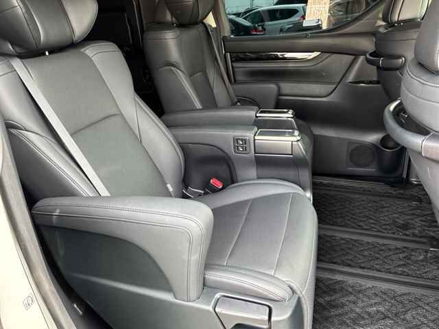 2023 Toyota Alphard S Cパッケージ auction photo 7