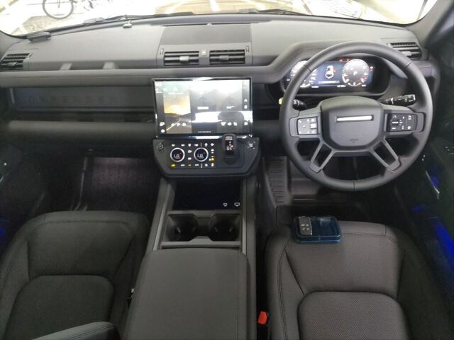 2026 Land Rover ディフェンダー 110 4WD auction photo 3