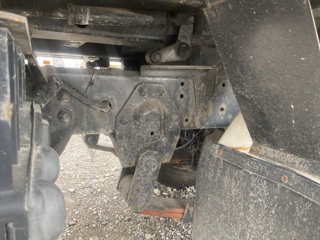 2018 Isuzu Elf dump auction photo 7