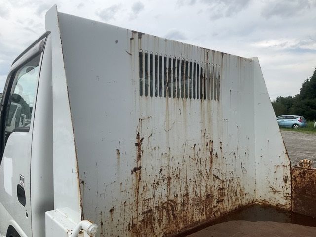 2018 Isuzu Elf dump auction photo 10