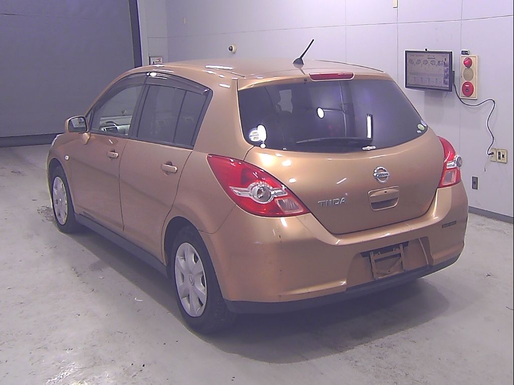 2009 Nissan ティーダ 15M auction photo 5