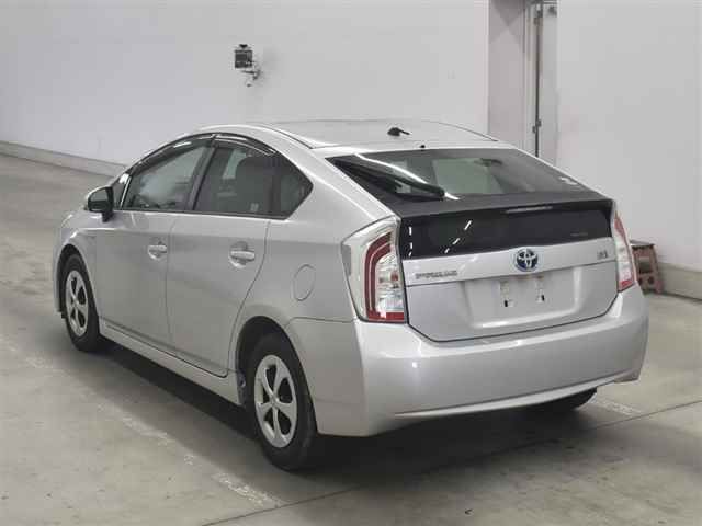 2014 Toyota Prius S auction photo 2