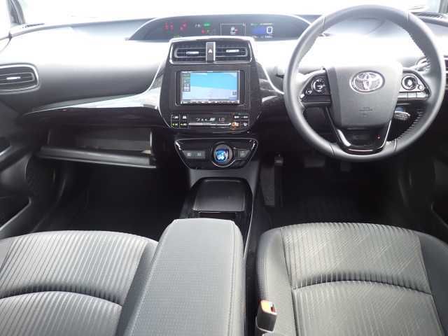2021 Toyota Prius A 4WD auction photo 5