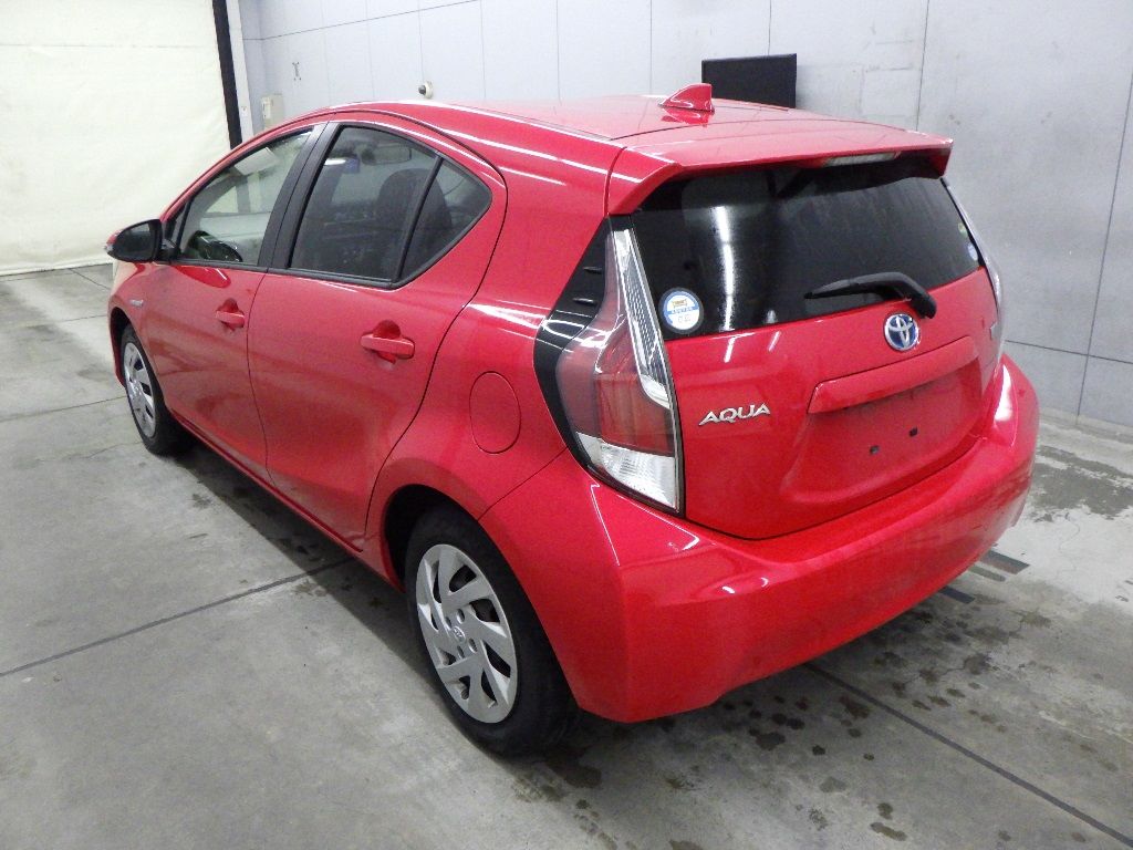 2015 Toyota Aqua G auction photo 5