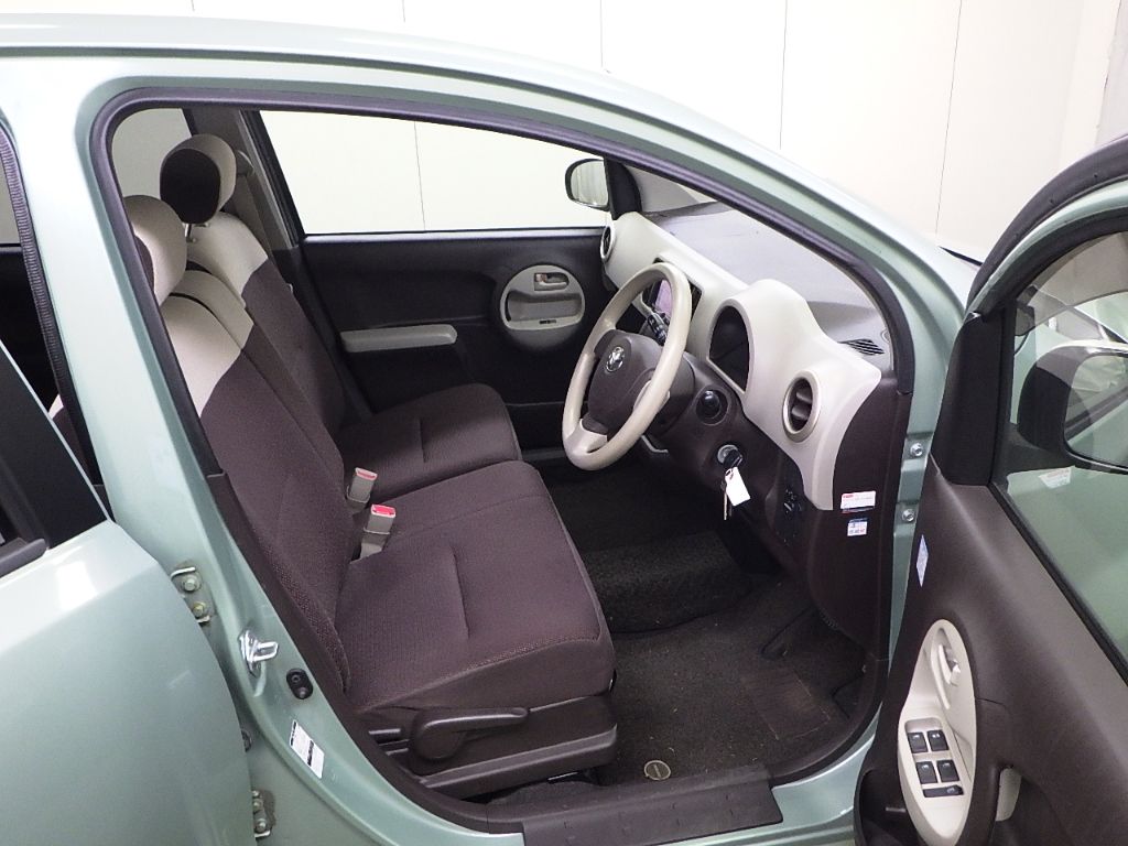 2011 Toyota Passo 4WD +Hana auction photo 7