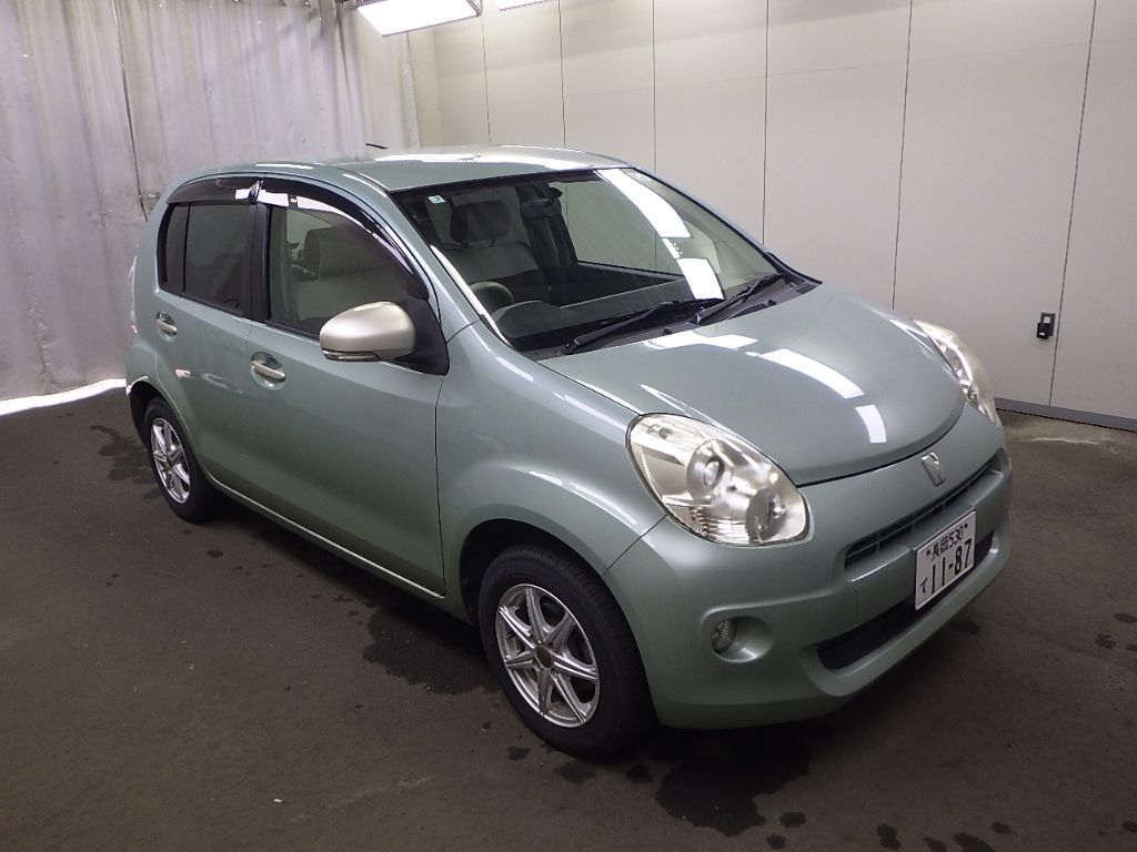 2011 Toyota Passo 4WD +Hana Japan auction vehicle