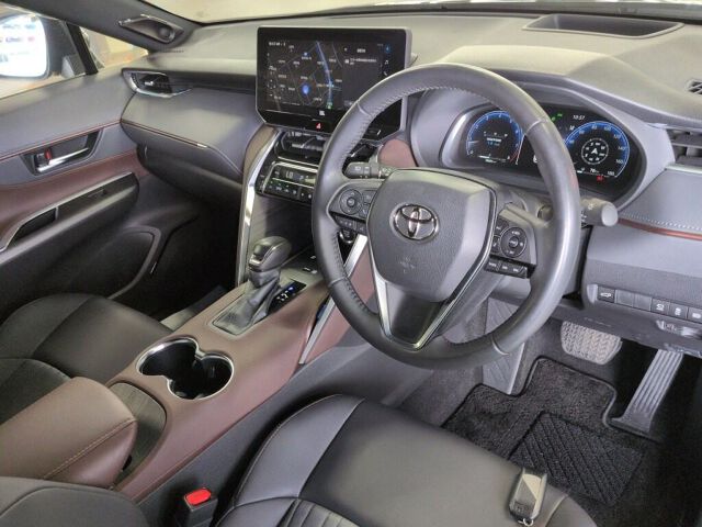 2023 Toyota Harrier Z auction photo 3