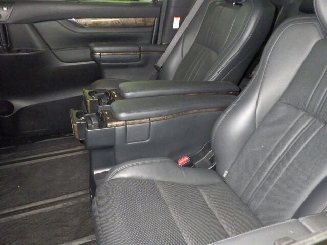 2021 Toyota Alphard エグゼクティブラウS 4WD auction photo 6
