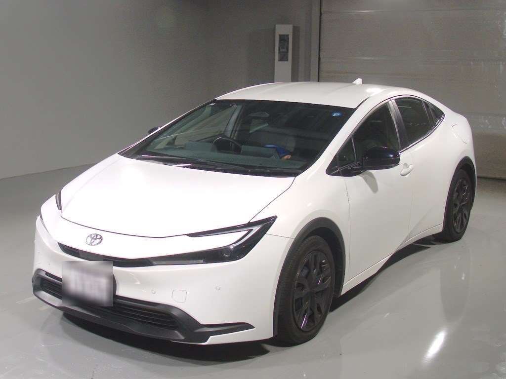 Japan Auction Vehicles 4 2023 Toyota Prius X auction photo