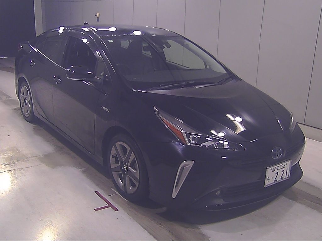 Japan Auction Vehicles 9 2019 Toyota Prius Sツーリングセレクション auction photo