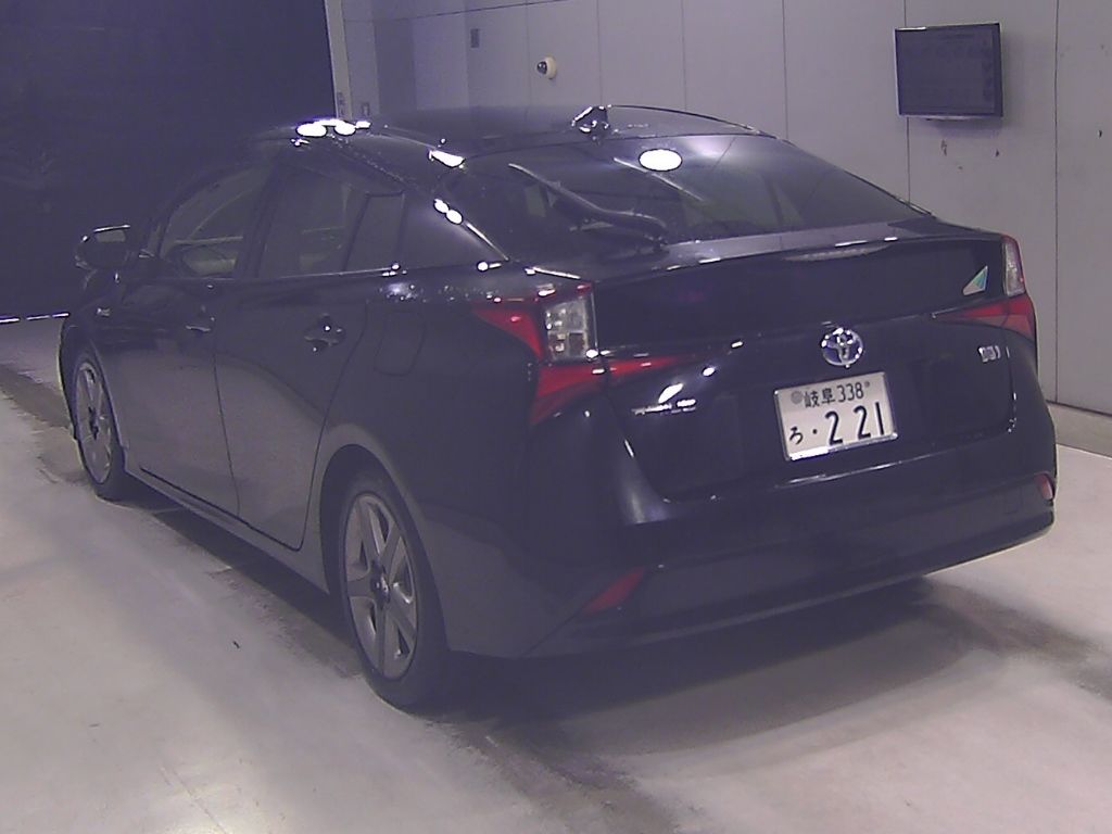 2019 Toyota Prius Sツーリングセレクション auction photo 5