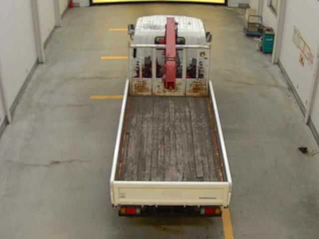 2011 Isuzu Elf クレーン付 auction photo 3