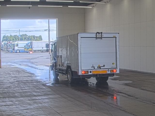 2005 Isuzu Forward バキューム auction photo 2