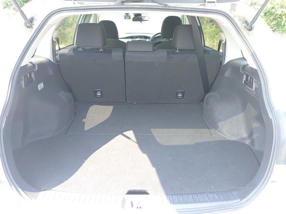 2018 Toyota Corolla Fielder auction photo 8