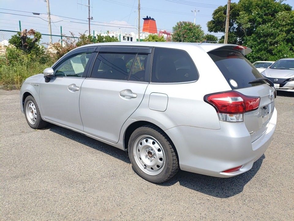 2018 Toyota Corolla Fielder auction photo 6