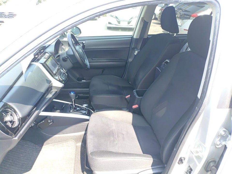 2018 Toyota Corolla Fielder auction photo 16