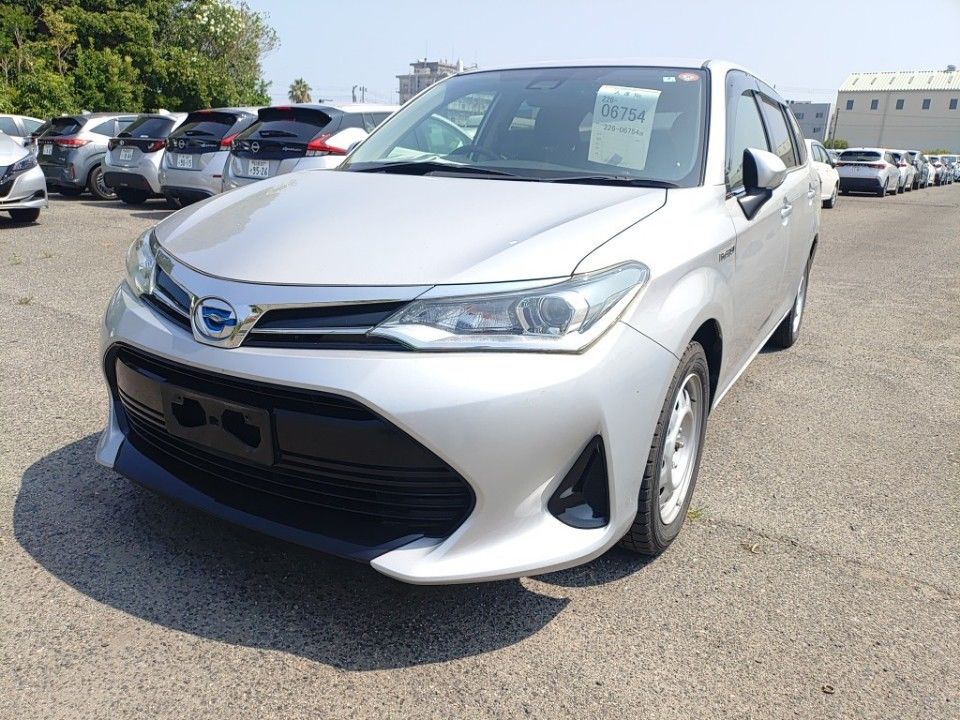 2018 Toyota Corolla Fielder Japan auction vehicle