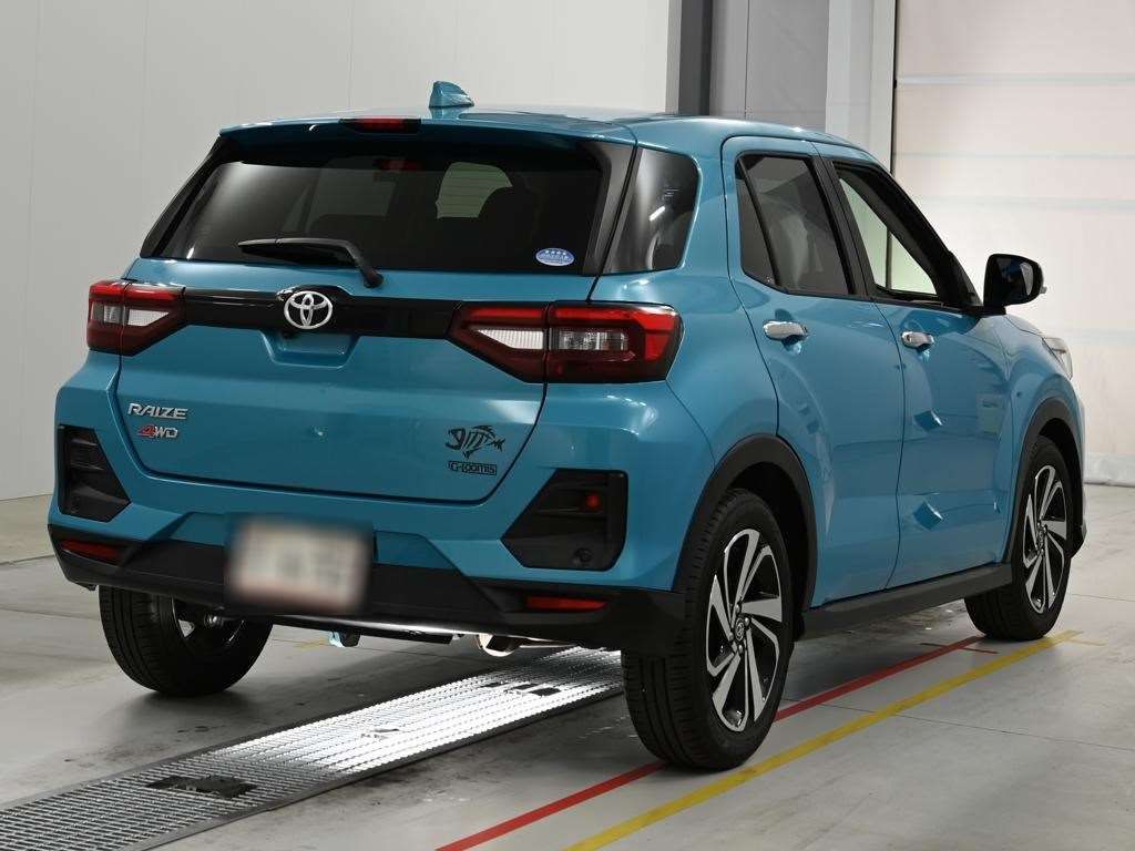 2021 Toyota Raize Z 4WD auction photo 2