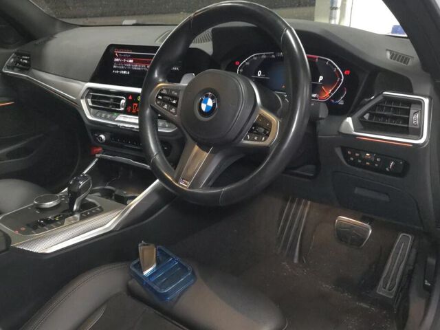 2021 BMW 3 Series 320DXD M-SJ+ 4WD auction photo 3