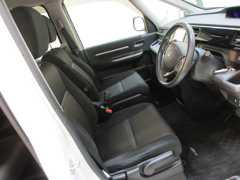 2019 Honda Stepwgn Honda Sensing (7 seats) auction photo 6