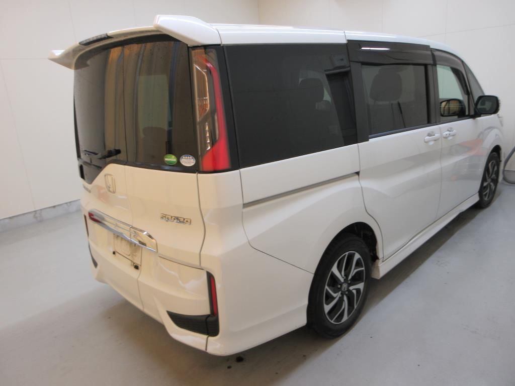 2019 Honda Stepwgn Honda Sensing (7 seats) auction photo 2