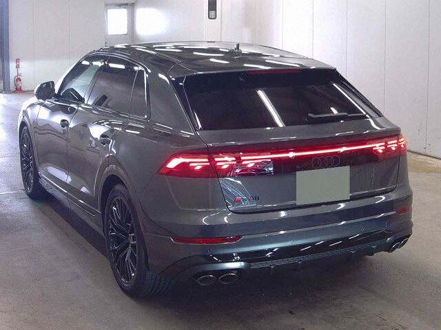 2024 Audi SQ8 ベースグレード 4WD auction photo 2