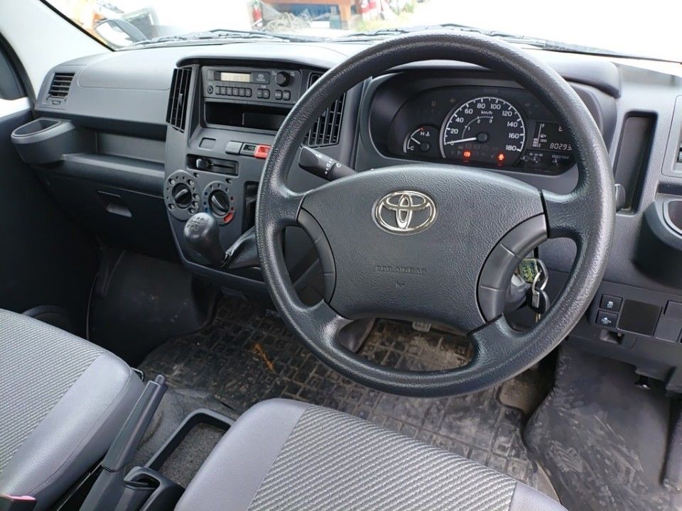 2021 Toyota TownAce auction photo 3