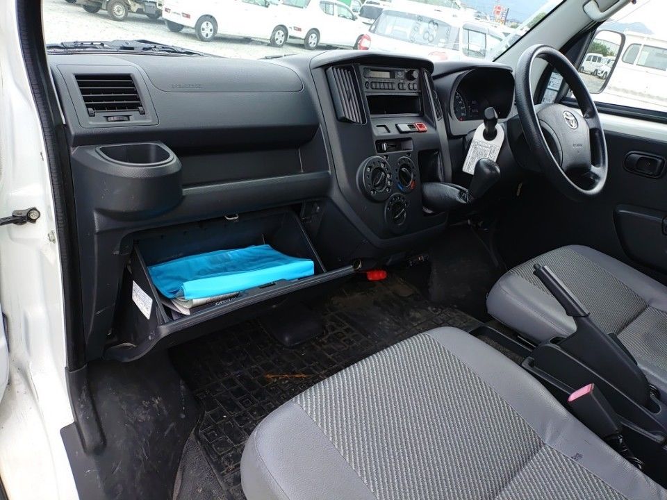 2021 Toyota TownAce auction photo 16