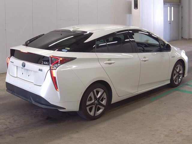 2017 Toyota Prius A Touring Selection auction photo 5