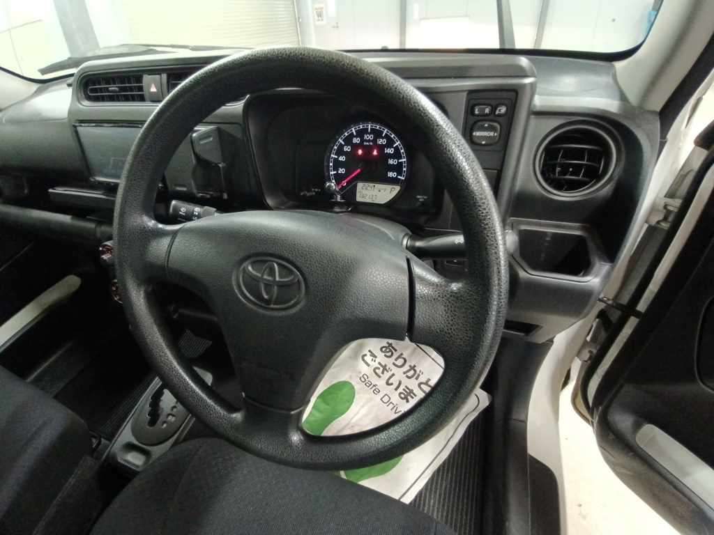 2021 Toyota Probox DX Comfort 4WD auction photo 9