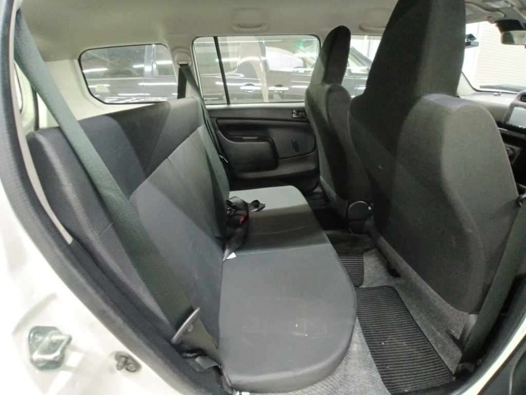 2021 Toyota Probox DX Comfort 4WD auction photo 12