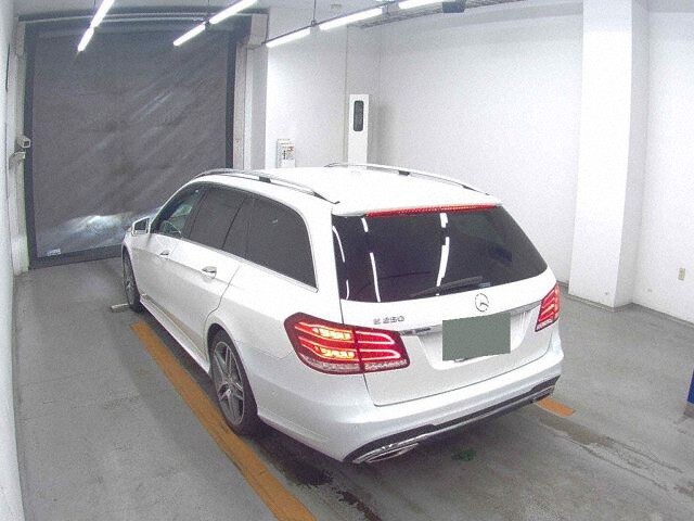2014 Mercedes-Benz E-Class Station Wagon E250 Avantgarde auction photo 2