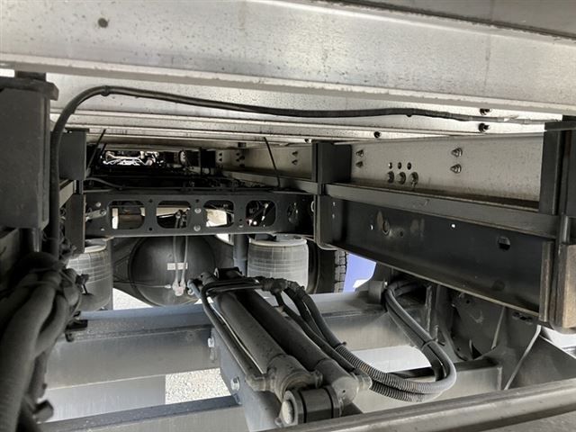 2019 Mitsubishi Fuso Fighter Refrigerated and frozen trucks auction photo 8