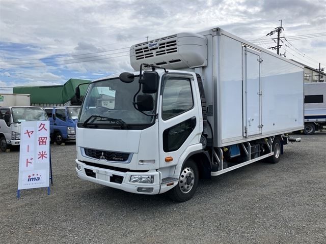 Japan Auction Vehicles 10 2019 Mitsubishi Fuso Fighter Refrigerated and frozen trucks auction photo